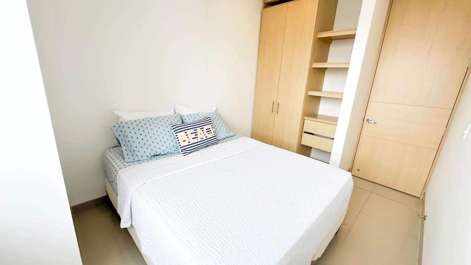 Apartamentos Luxury Frente Al Mar - Ar Rentals Gaira 0*,  Colombia