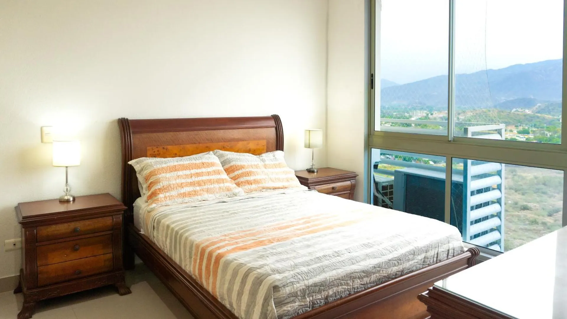 Apartamentos Luxury Frente Al Mar - Ar Rentals Gaira Apartment