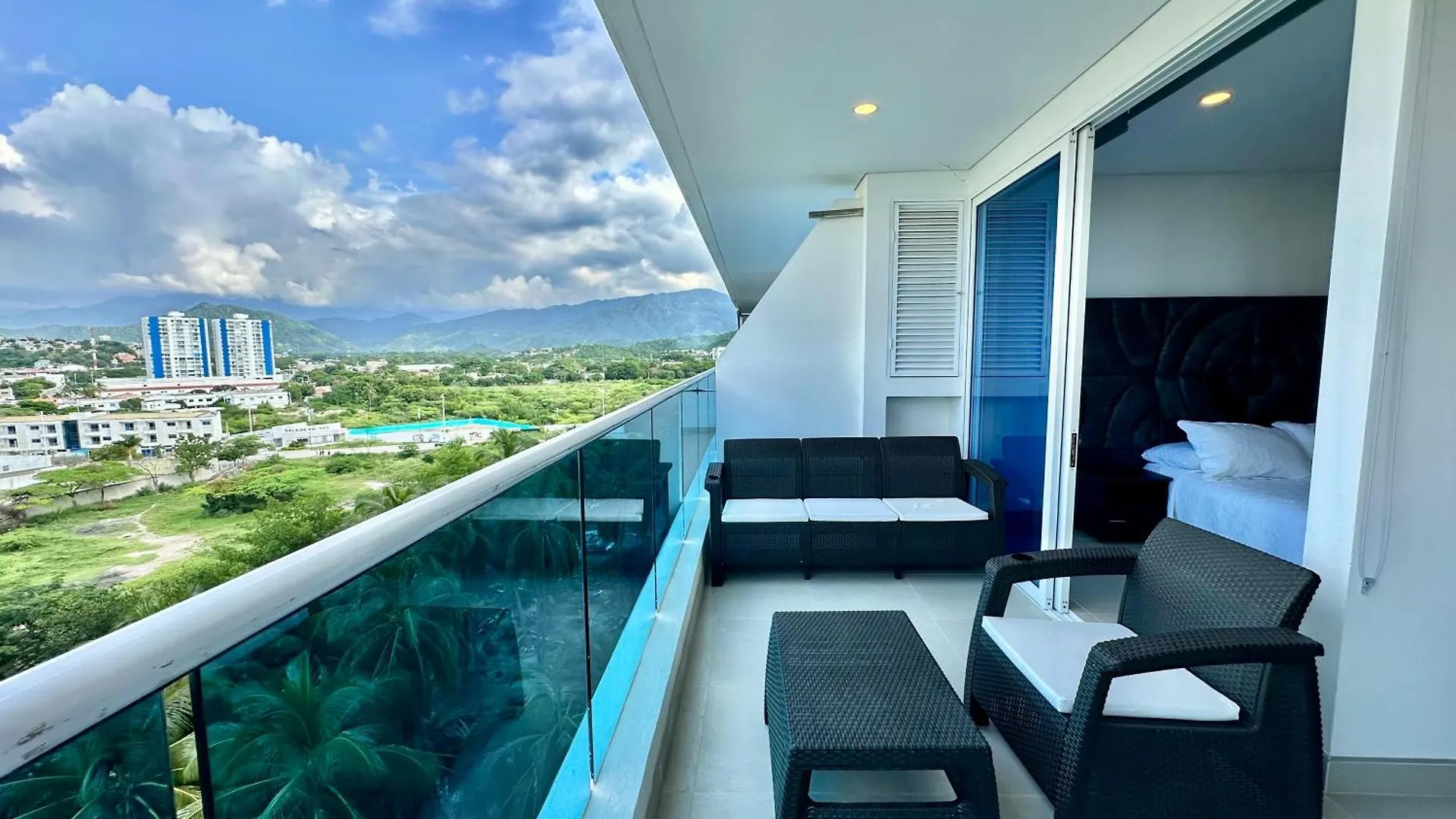 Apartment Apartamentos Luxury Frente Al Mar - Ar Rentals Gaira