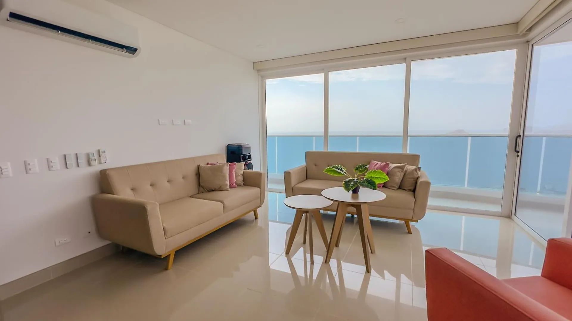 Apartment Apartamentos Luxury Frente Al Mar - Ar Rentals Gaira